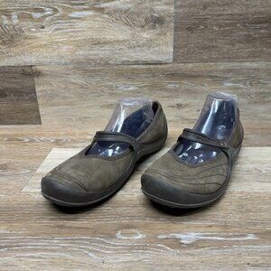 Crocs Wrapped Brown Suede Mary Jane Flats Women's Size 11